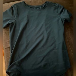 lululemon athletic tee shirt